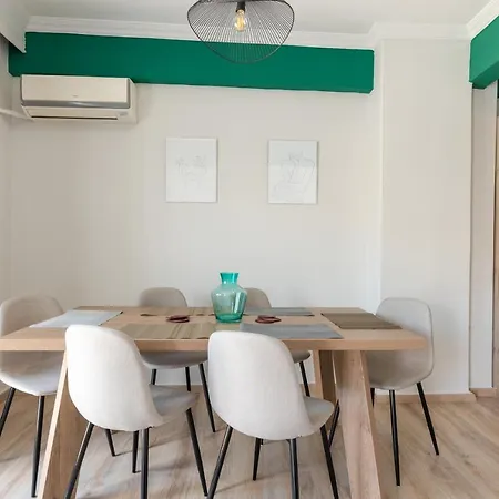 Di 90 M² Con 2 *